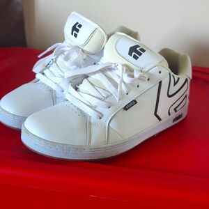 Etnies Fader Size 13 Skate Shoes